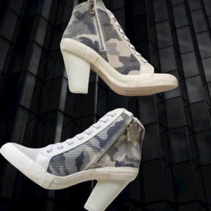 VINTAGE HAVANA Remiee Studded Snakeskin Embossed Leather Bootie Camo 6.5, 7